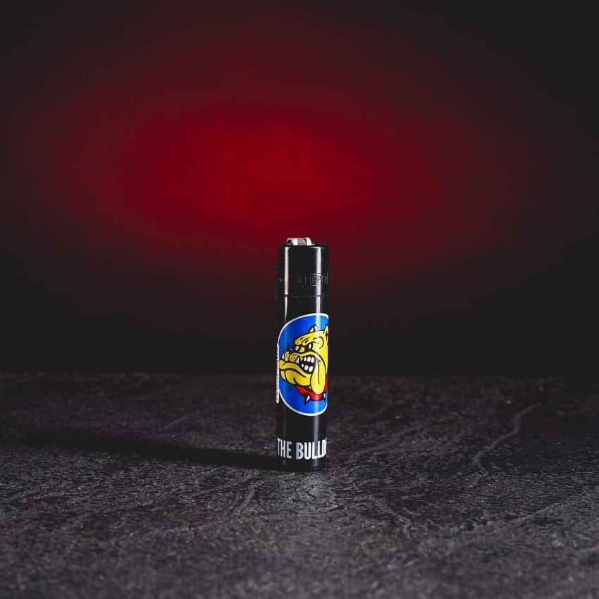 kratom world bulldog öngyújtó clipper lighter kratomworld eladás The Bulldog Clipper Öngyújtó – eredeti fekete Clipper öngyújtó ikonikus The Bulldog logóval, minőségi és megbízható kiegészítő dohányosoknak